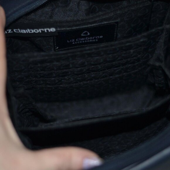 Liz Claiborne Crossbody Organizer - Picture 7 of 11